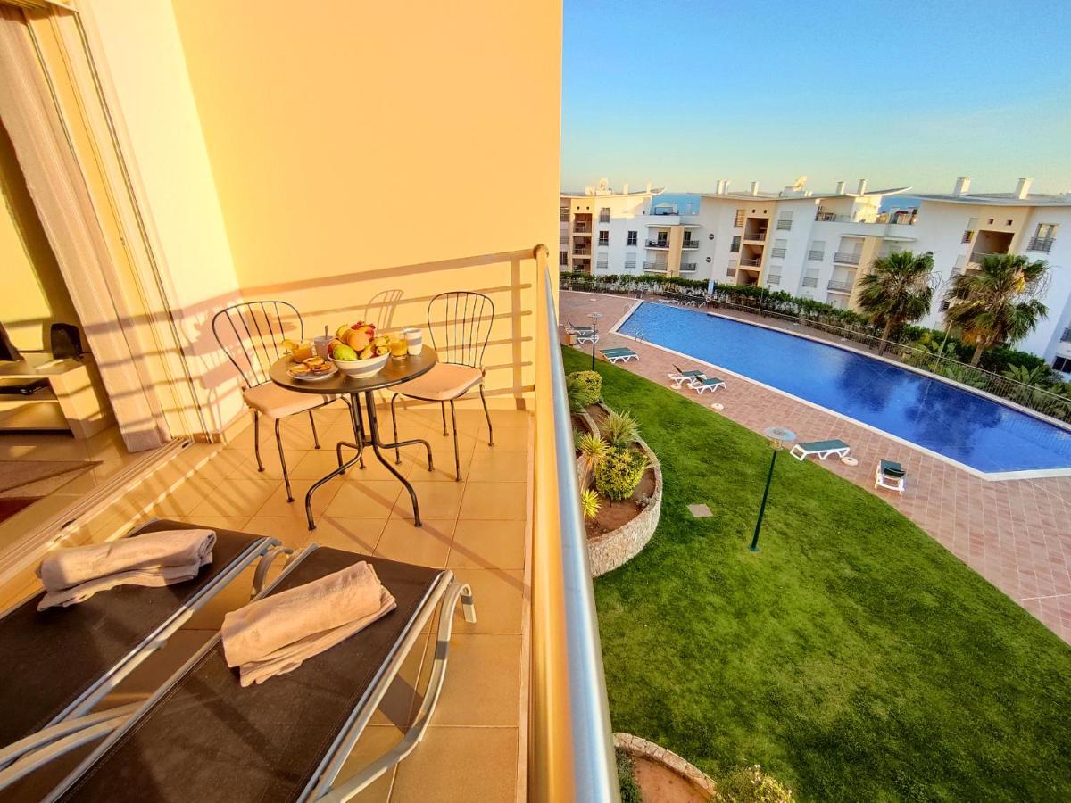 Modern Ocean, Garden & Pool View Condo By Becherish Albufeira Esterno foto